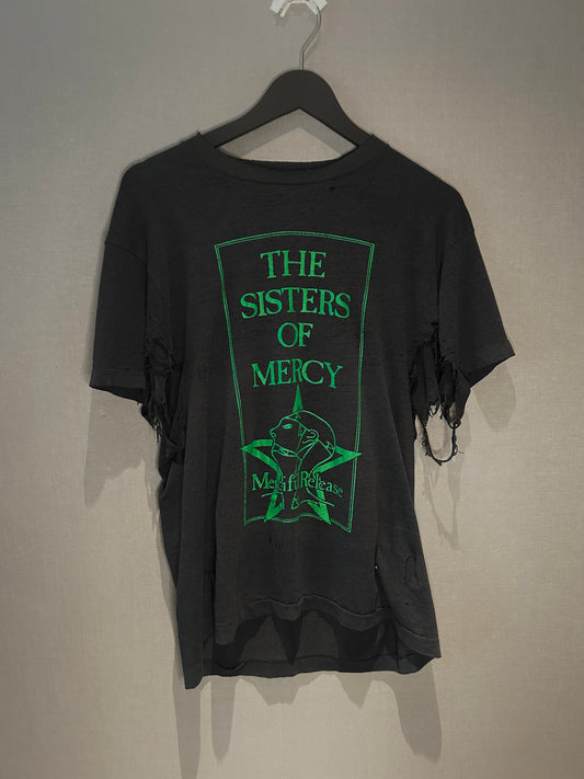 1983 Thrashed "The Sisters Of Mercy" tee
