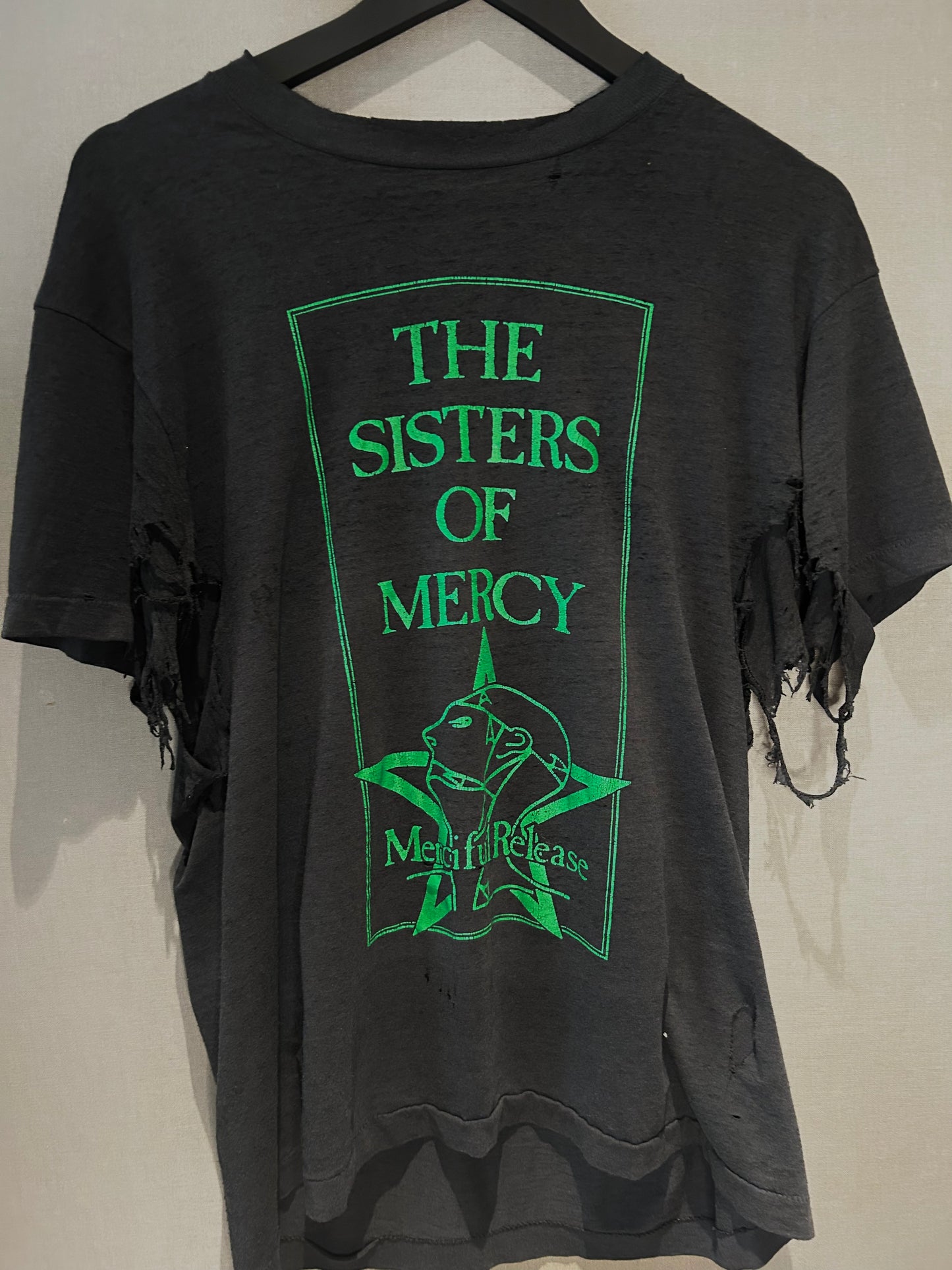 1983 Thrashed "The Sisters Of Mercy" tee