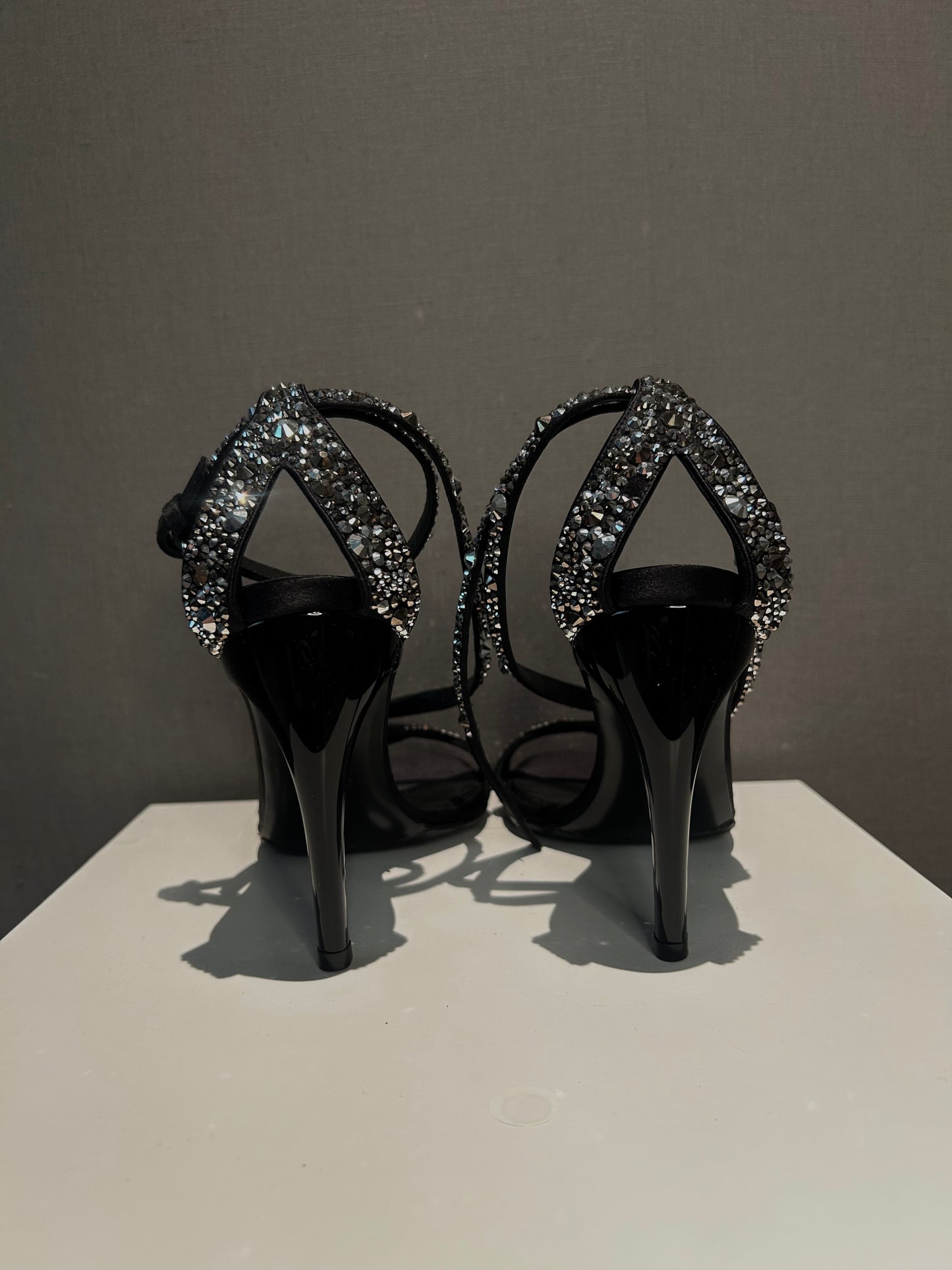 ss2010 ALEXANDER MCQUEEN. "twisted armadillo sandals"