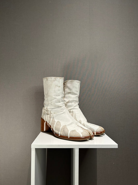 aw2018 MAISON MARGIELA 'paint drop' Ankle Tabi Boots