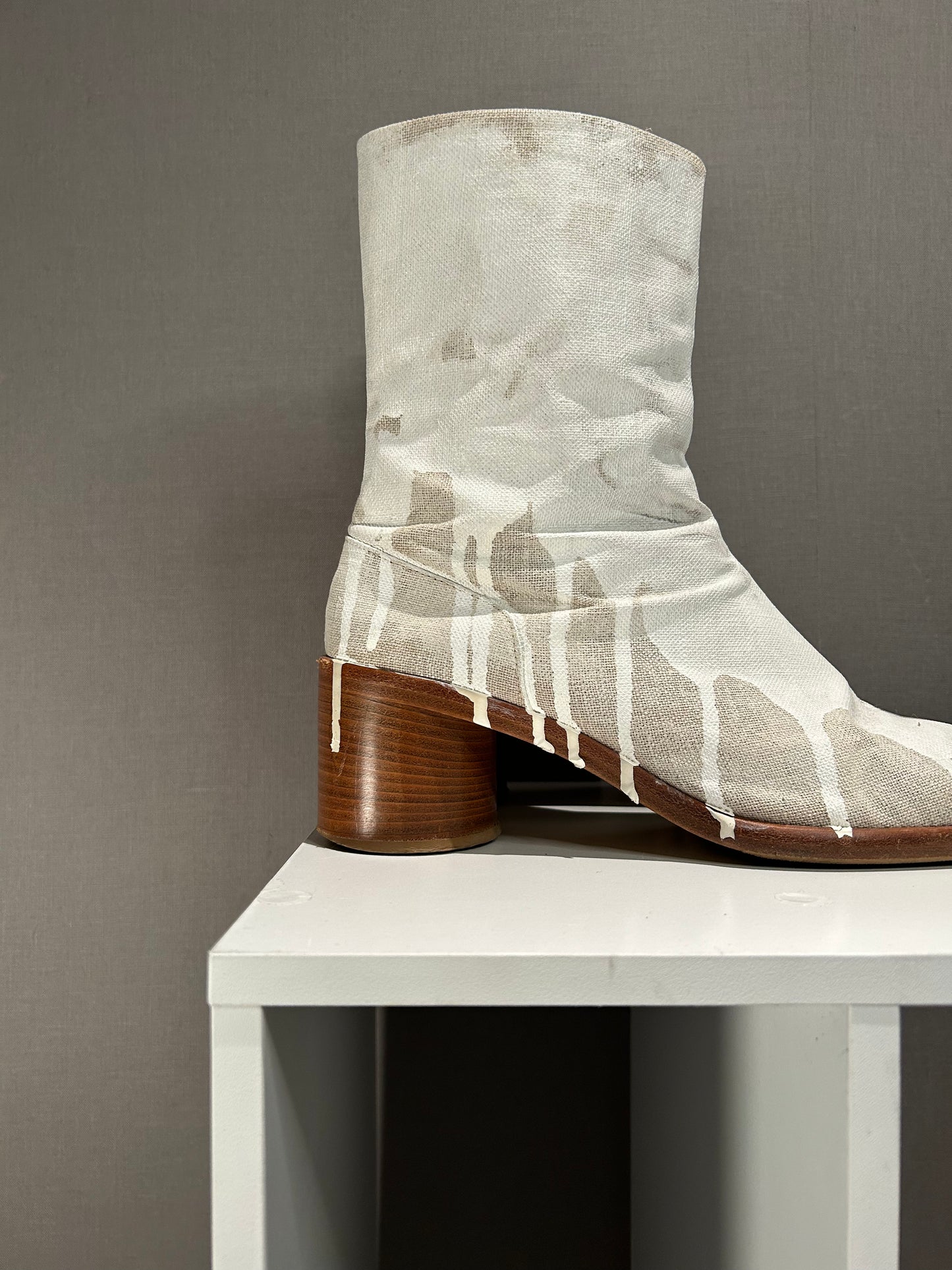aw2018 MAISON MARGIELA 'paint drop' Ankle Tabi Boots