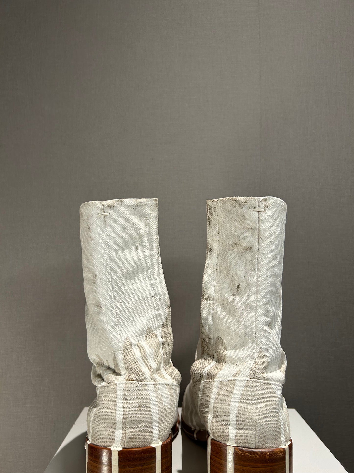 aw2018 MAISON MARGIELA 'paint drop' Ankle Tabi Boots