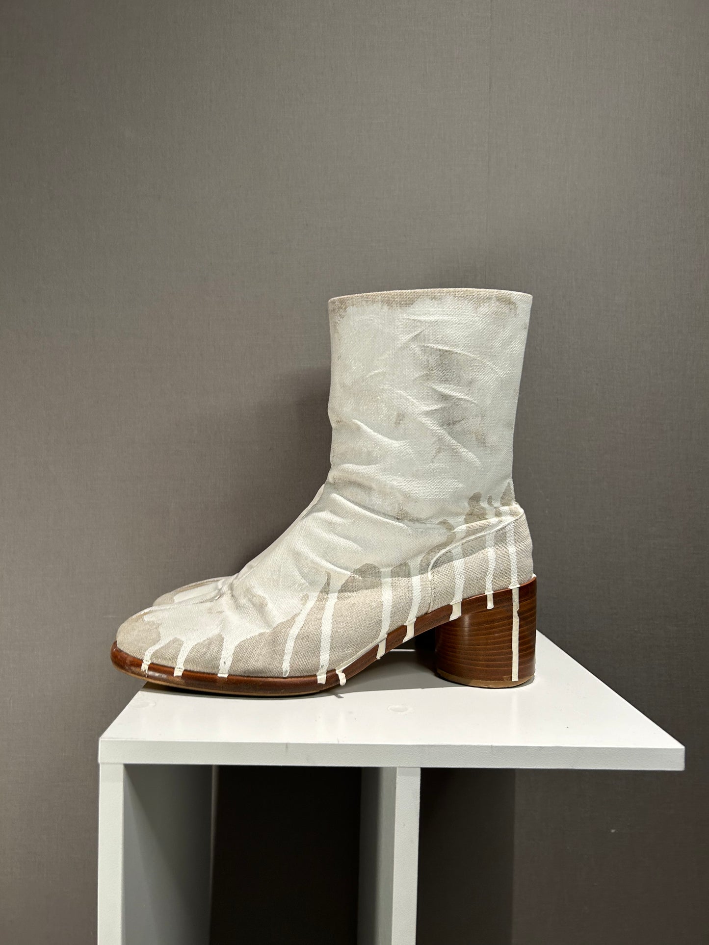 aw2018 MAISON MARGIELA 'paint drop' Ankle Tabi Boots